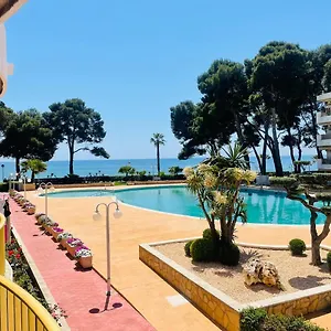 https://apartamento-vistas-al-mar-con-acceso-directo-a-la-playa.top-hotels-tarragona.com